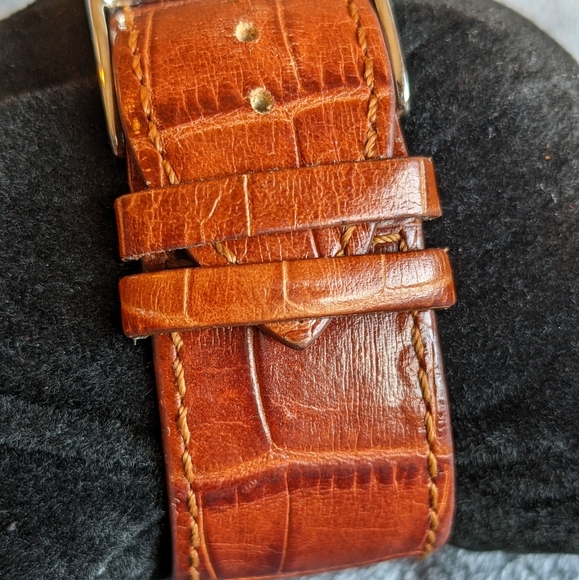 Visage Watch - Picture 3 of 7